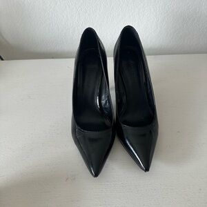 Elegant Black Women's Pumps